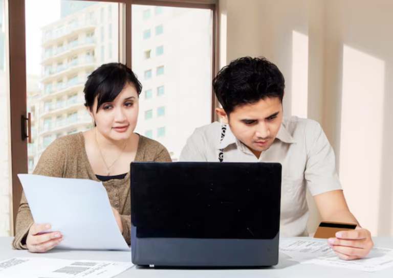 How a Check Stub Generator Supports Employee Loan Applications